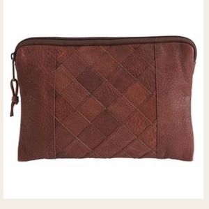 Duluth Trading Co LG patchwork leather pouch NWT